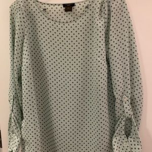 Ann Taylor dress shirt. Mint green with black accent. Size small.
